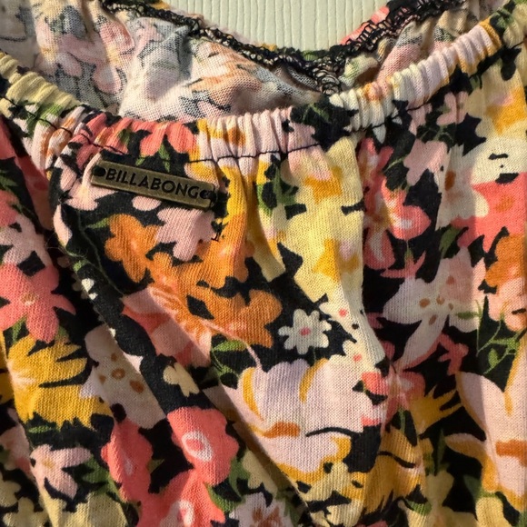 Floral off shoulder Smocked floral crop top NWT sz M - Picture 5 of 5